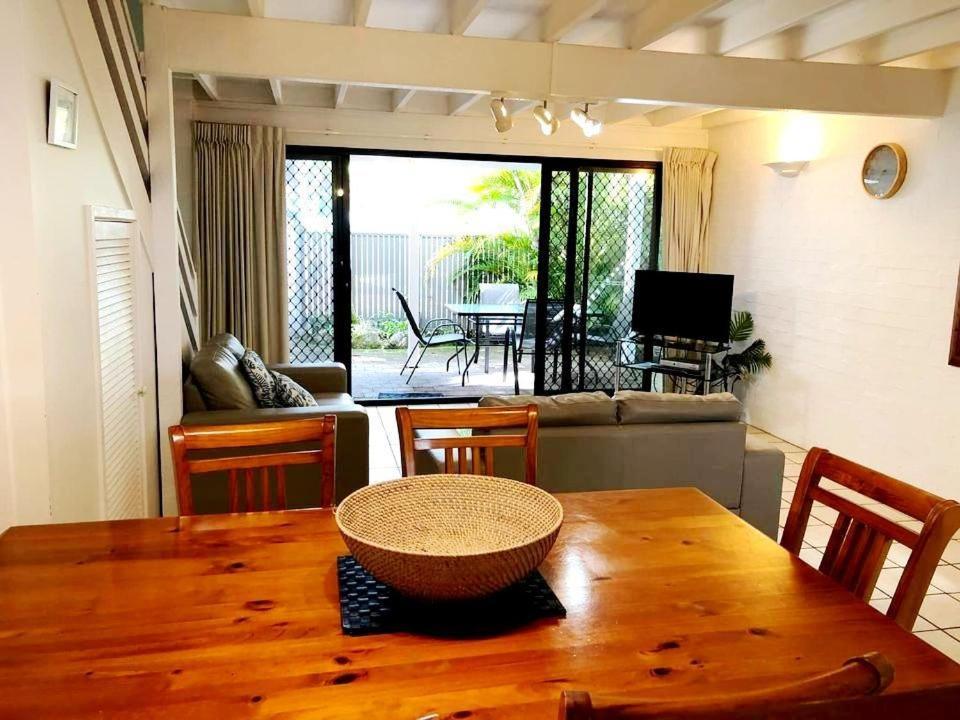 Le Court Villas Noosa Heads Luaran gambar